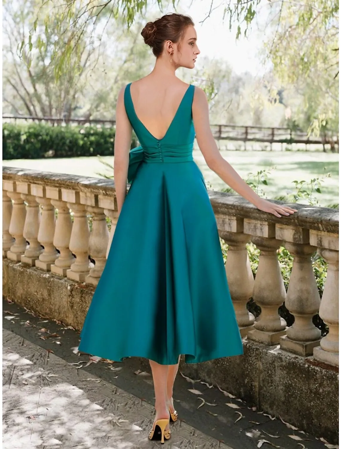 Luolandi A-Line Cocktail Dresses Elegant Dress Cocktail Party Tea Length Christmas Red Green Dress Sleeveless Scoop Neck Satin with Pleats Ruched