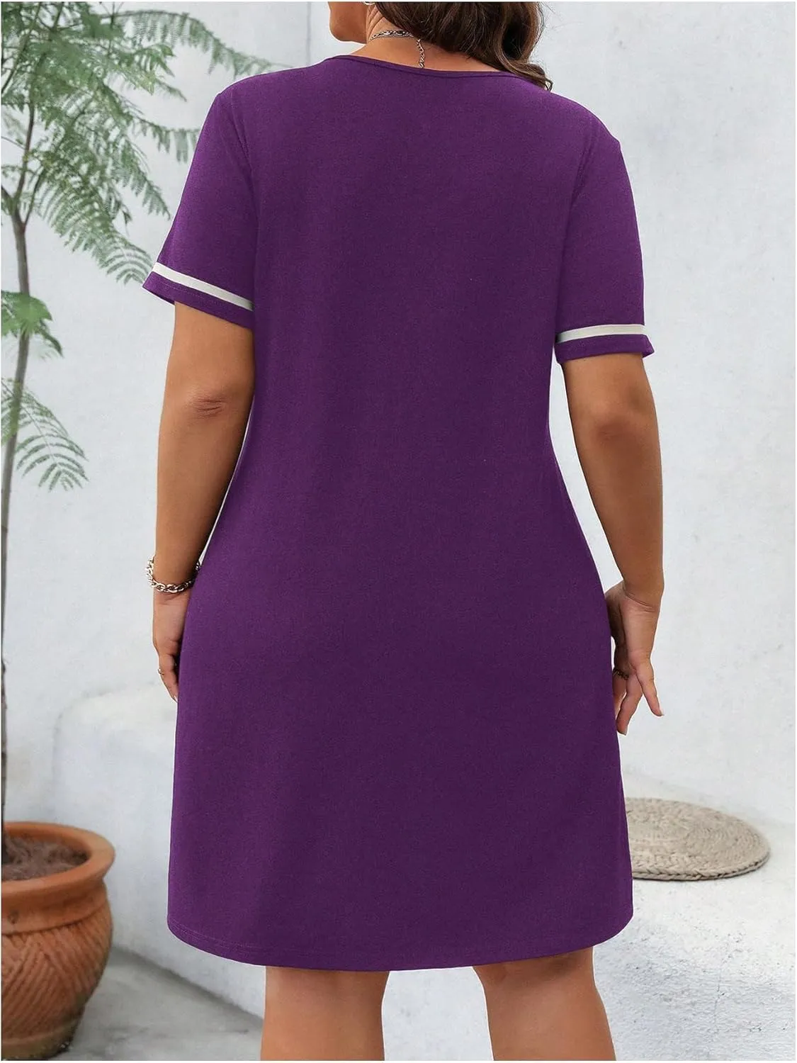 Verdusa Women's Plus Size V Neck Short T Shirt Dress Short Sleeve Tunic Dresses