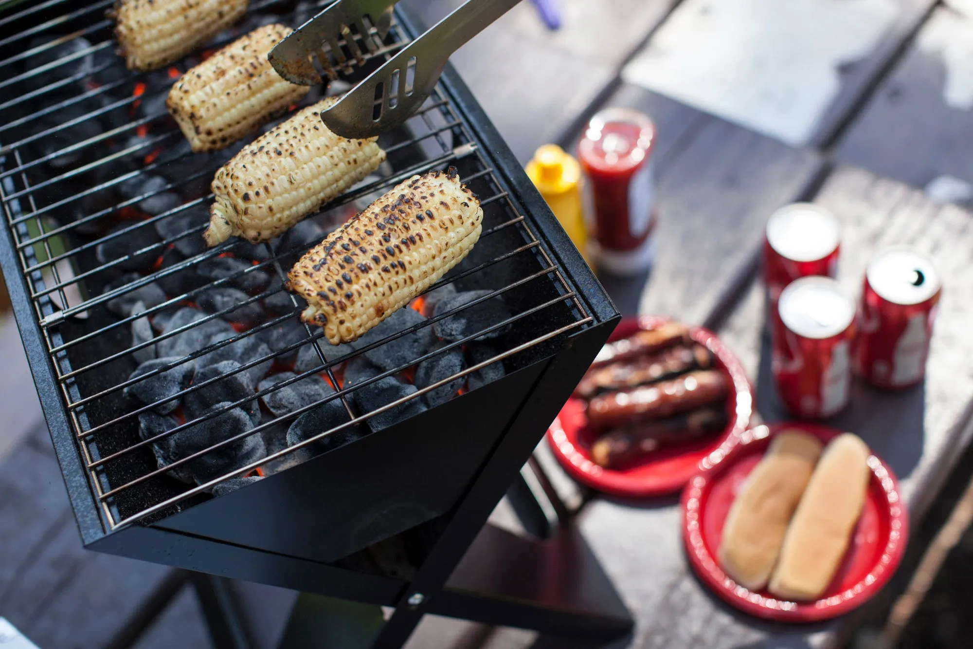 Washington Huskies - X-Grill Portable Charcoal BBQ Grill